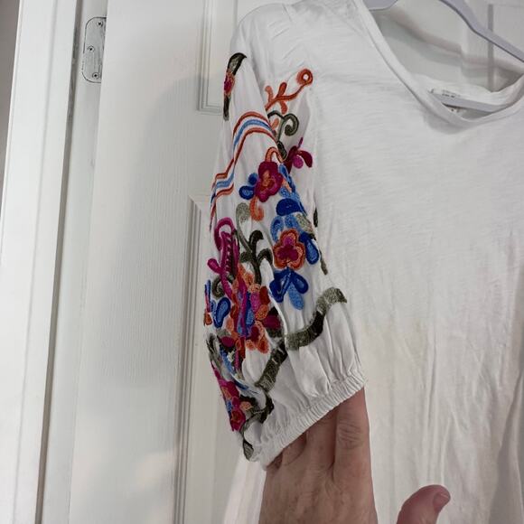 Umgee Top White Textured Cotton Puff Sleeves Colorful Embroidery Boho Gypsy M - Picture 3 of 8